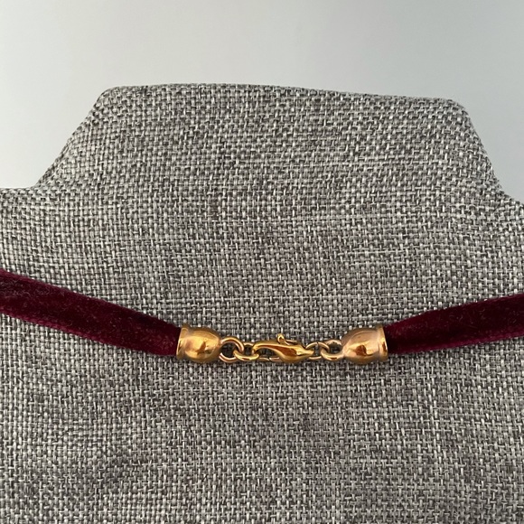 Vintage Heart Choker - Picture 3 of 4